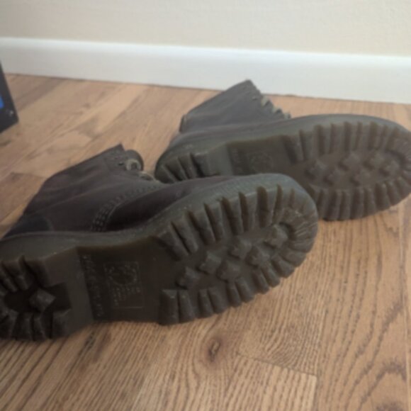 Dr Martens Crazy Horse 1460 Boots Size 4 Men / Boys main image 8